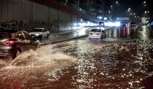 Αττική: Ήχησε 112 στον Ασπρόπυργο, πλημμυρισμένοι δρόμοι, «φούσκωσαν» Κηφισός,Ιλισσός, Ποδονίφτης, Πικροδάφνη