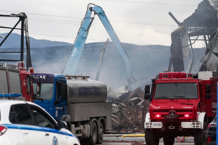 Βιολάντα: Έρευνα σε οικοδομικές άδειες και πυρασφάλεια – Τα κρίσιμα ερωτήματα πίσω από τη φονική έκρηξη