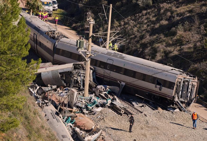 Ισπανία: Η ρωγμή στη συγκόλληση ως πιθανή αιτία του πολύνεκρου σιδηροδρομικού δυστυχήματος