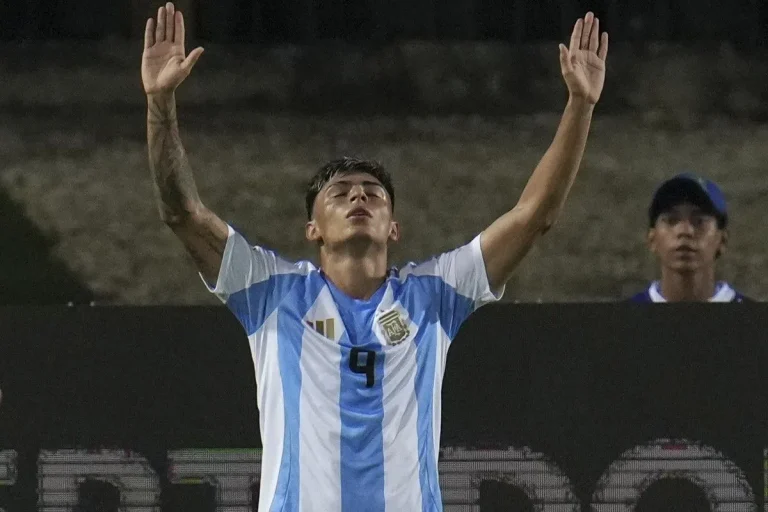 Ολυμπιακός: Μπαίνει δυναμικά στη μάχη για τον Αγκουστίν Ρουμπέρτο