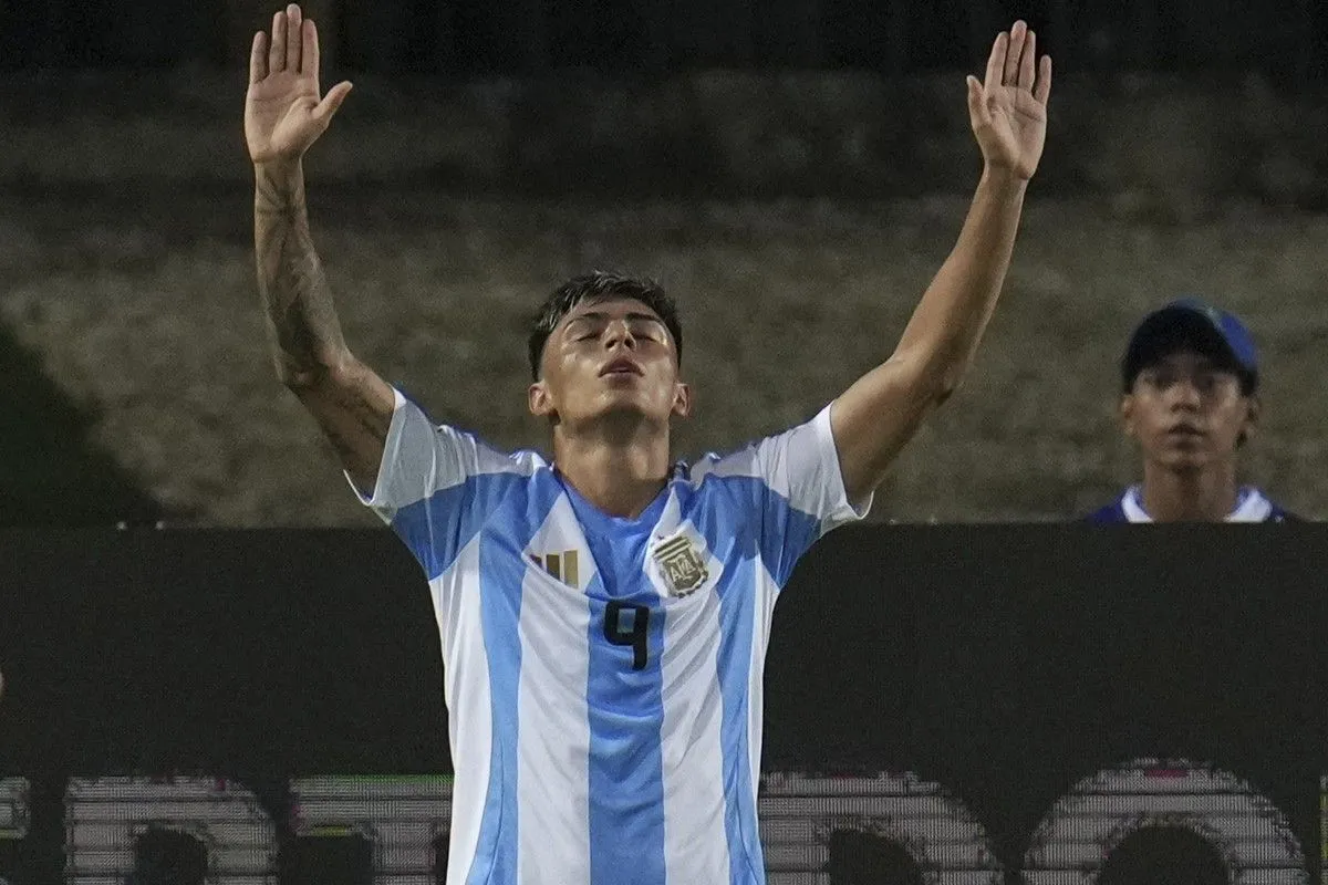 Ολυμπιακός: Μπαίνει δυναμικά στη μάχη για τον Αγκουστίν Ρουμπέρτο