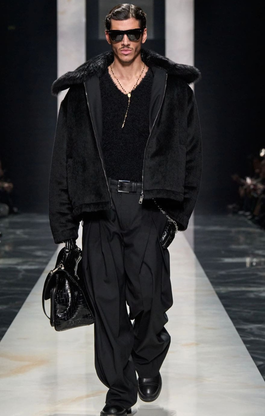 Dolce & Gabbana σπάει τα στερεότυπα: «Δεν υπάρχει μόνο ένας τρόπος να είσαι άνδρας» στη νέα ανδρική επίδειξη