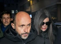 Ελβετία: «Δημόσια ανθρωποφαγία» καταγγέλλουν οι δικηγόροι των ιδιοκτητών του μπαρ Le Constellation