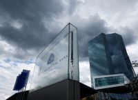 Μπέσεντ vs Financial Times: Η οργή του υπουργού Οικονομικών των ΗΠΑ για το σημείωμα της Deutsche Bank