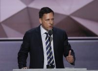 Πίτερ Τιλ: Το «πρόσωπο» του Αντίχριστου και ο φόβος ως πολιτικό όπλο στη μετανεωτερική εποχή