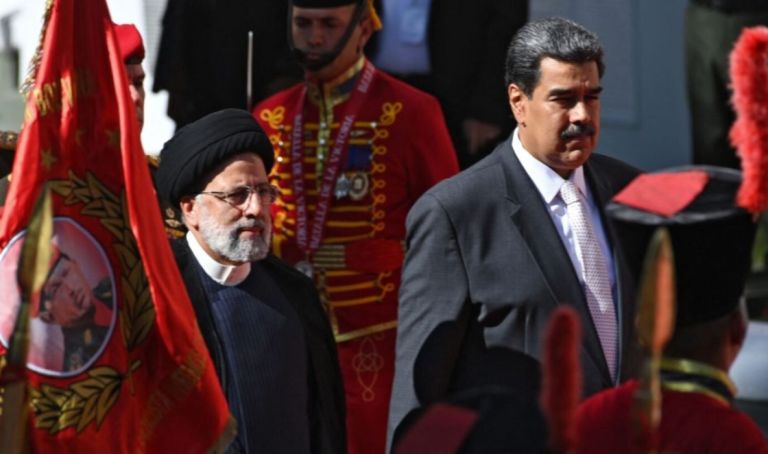 Η πτώση του Μαδούρο ταράζει την Τεχεράνη: Το απομονωμένο Ιράν χάνει τον στρατηγικό του σύμμαχο
