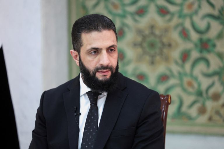 Συρία: Άμεση κατάπαυση πυρός σε όλα τα μέτωπα συμφώνησαν Αλ Σαράα και Κούρδοι