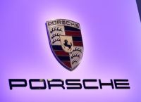 Porsche 2025: Βουτιά 10% στις παραδόσεις – Η μεγαλύτερη πτώση από το 2009 λόγω Κίνας, EV και δασμών