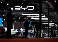 BYD: Εκθρόνισε την Tesla ως η κορυφαία εταιρεία ηλεκτρικών αυτοκινήτων παγκοσμίως το 2025!