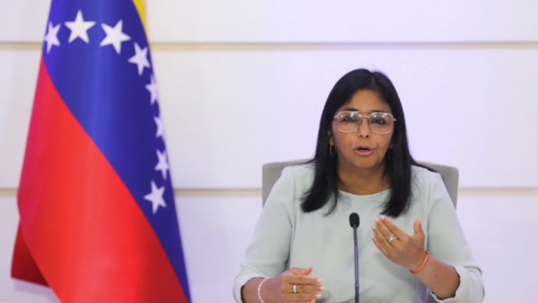 Ντέλσι Ροντρίγκεζ: Ανέλαβε καθήκοντα προέδρου της Βενεζουέλας