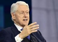 Ρεπουμπλικάνοι της Βουλής ετοιμάζουν περιφρόνηση Κογκρέσου για Χίλαρι και Μπιλ Κλίντον