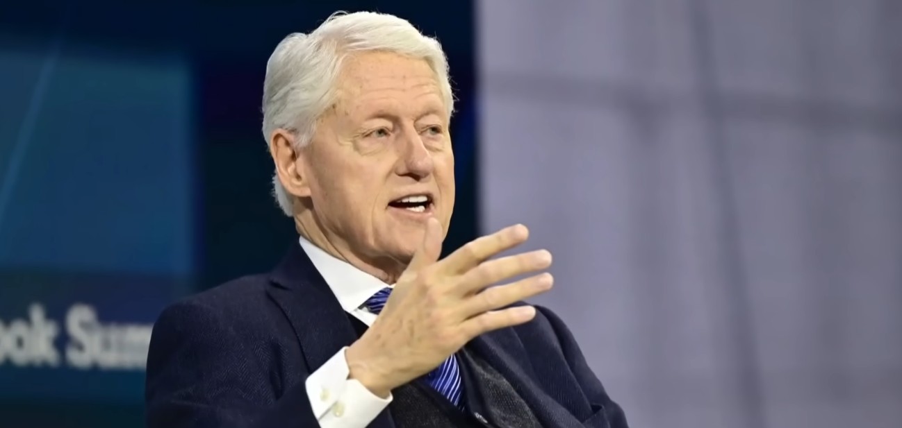 Ρεπουμπλικάνοι της Βουλής ετοιμάζουν περιφρόνηση Κογκρέσου για Χίλαρι και Μπιλ Κλίντον