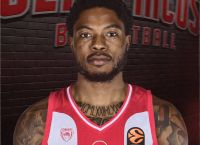 Ολυμπιακός: Επίσημα Ερυθρόλευκος ο Ταϊρίκ Τζόουνς – Συμβόλαιο 2,5 Ετών για τον Αμερικανό Σέντερ