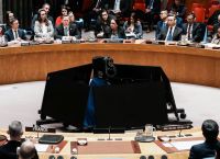 ΗΠΑ–Ιράν: «Όλα τα ενδεχόμενα στο τραπέζι» στον ΟΗΕ, προειδοποίηση για απάντηση σε κάθε επιθετικότητα