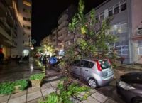 Αλεξανδρούπολη: Καταιγίδα με ριπές έως 154,5 χλμ/ώρα—Τι είναι τα καθοδικά ρεύματα και γιατί δεν προβλέφθηκαν