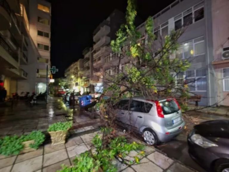 Αλεξανδρούπολη: Καταιγίδα με ριπές έως 154,5 χλμ/ώρα—Τι είναι τα καθοδικά ρεύματα και γιατί δεν προβλέφθηκαν