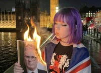 «Amelia»: Η AI «μαθήτρια» που έγινε meme της άκρας δεξιάς και βγήκε από τις φούσκες του διαδικτύου