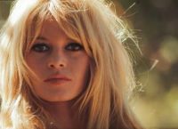 Μπριζίτ Μπαρντό: Το Ίδρυμά της προειδοποιεί για απάτες με «αναμνηστικά» μετά τον θάνατό της