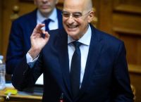 Δένδιας: “Οι Ένοπλες Δυνάμεις δεν είναι ΔΕΚΟ των ‘80 — Αντιπολίτευση ζητά ονομαστική ψηφοφορία”