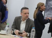 Σφοδρή επίθεση Δούκα κατά Ανδρουλάκη: «Απέτυχε η στρατηγική μας – Ο στόχος της πρώτης θέσης απομακρύνεται»