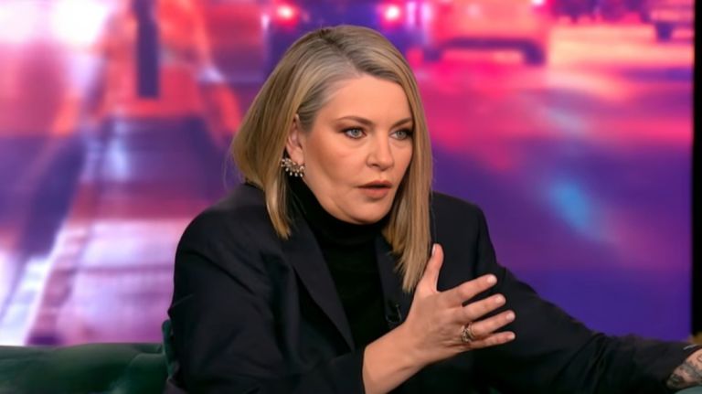 Ελισάβετ Μουτάφη: Ο γιος μου λέει από μόνος,«Εγώ είμαι μαύρος,το ξέρει ότι δεν είμαι η βιολογική του μητέρα»