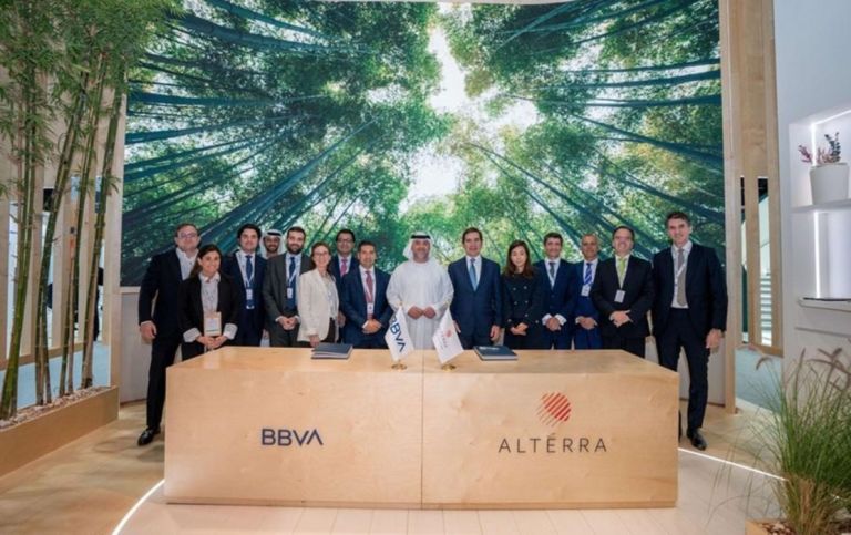 BBVA–Alterra:$1,2 δισ.«Όχημα» για Κλιματικές Επενδύσεις–Ισπανία & Αμπού Ντάμπι οδηγούν πράσινη χρηματοδότηση