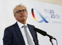 Ο ESM έτοιμος να «ρίξει» 430+ δισ. στην ευρωπαϊκή άμυνα – Πρόωρη στροφή και σιγουριά πολεμικού τομέα