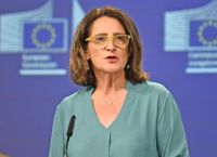 Διπλή στήριξη στη βιομηχανία ανοίγει η Κομισιόν — Κρίσιμες επιλογές για την Ελλάδα