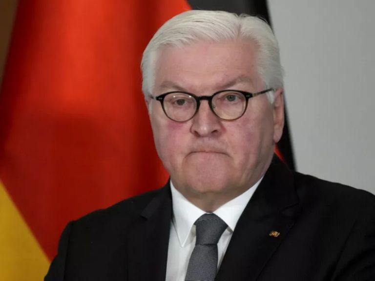 Σταϊνμάιερ κατά Τραμπ: «Να μη γίνει ο κόσμος άντρο ληστών»