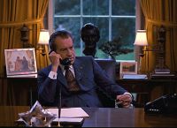 Όταν το πετρέλαιο ανάγκασε την Αμερική να ξυπνάει στο απόλυτο σκοτάδι: Το πείραμα της θερινής ώρας το 1974