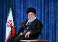 Ο Χαμενεΐ μαθαίνει από το πάθημα του Μαδούρο — σχέδιο διαφυγής στη Ρωσία αν καταρρεύσει το καθεστώς