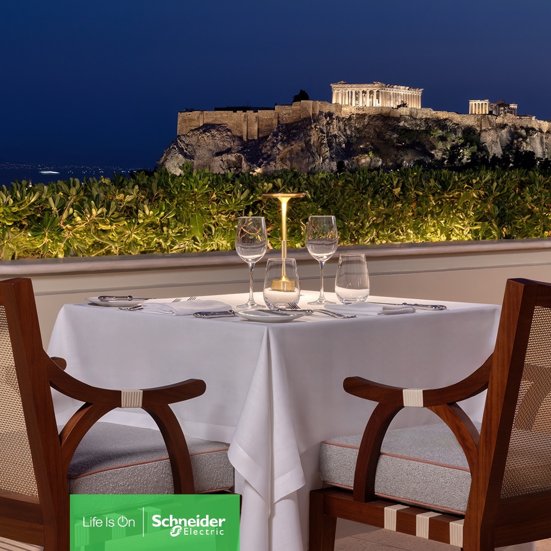 Η Schneider Electric στηρίζει τη βιωσιμότητα των ιστορικών ξενοδοχείων Μεγάλη Βρετανία και King George