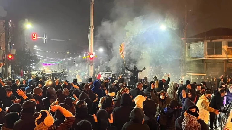 Ιράν: Στους 2.000 οι νεκροί από τις διαδηλώσεις σύμφωνα με Ιρανό αξιωματούχο