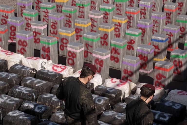 ΚΑΝΑΡΙΑ ΝΗΣΙΑ: Η μεγαλύτερη θαλάσσια κατάσχεση κοκαΐνης στην ιστορία της Ισπανίας