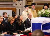 Κηδεία πριγκίπισσας Ειρήνης: Το τελευταίο αντίο στη Μητρόπολη Αθηνών – Παρούσα η οικογένεια Ντε Γκρες