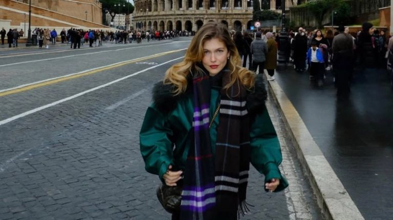 Η Κλέλια Ανδριολάτου «ανάβει φωτιές» στη Ρώμη: Οι φωτογραφίες που προκαλούν πανικό στο Instagram!