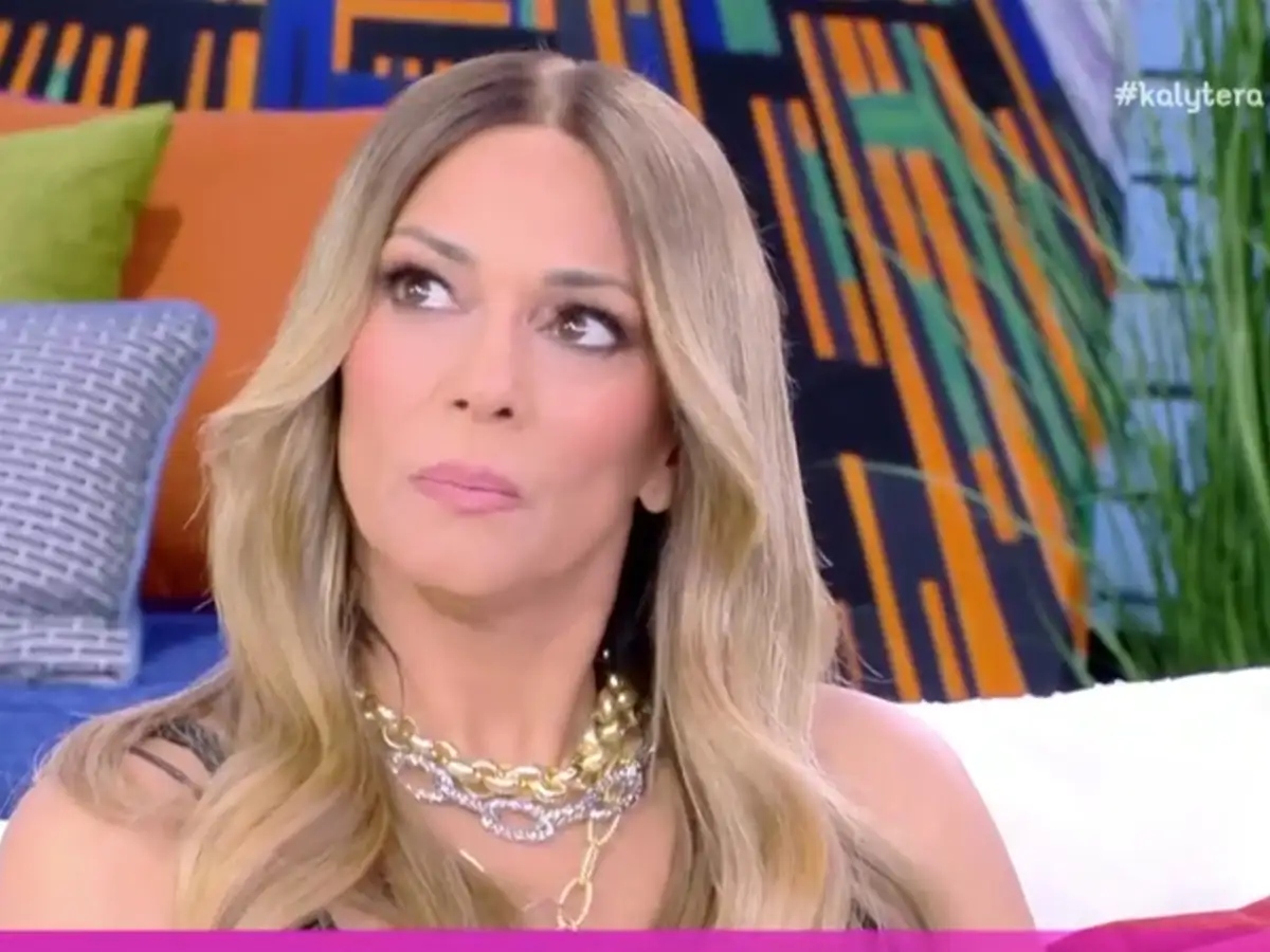 Έλλη Κοκκίνου: Η αμηχανία για τον Διονύση Σχοινά – “Τόση ώρα προσπαθώ να το αποφύγω”