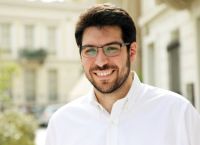 Λευτέρης Καρχιμάκης στο pagenews.gr: Ένα μοντέλο ανάπτυξης χωρίς θεμέλια δεν αντέχει τις κρίσεις