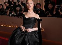 Golden Globes 2026: Τα beauty looks που κλέψανε την παράσταση – Από grunge glam μέχρι no-mascara elegance