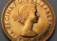 Χρυσή λίρα σπάει τα 1.000 ευρώ: Η ΤτΕ «παίζει άμυνα» στο ράλι των πολύτιμων μετάλλων