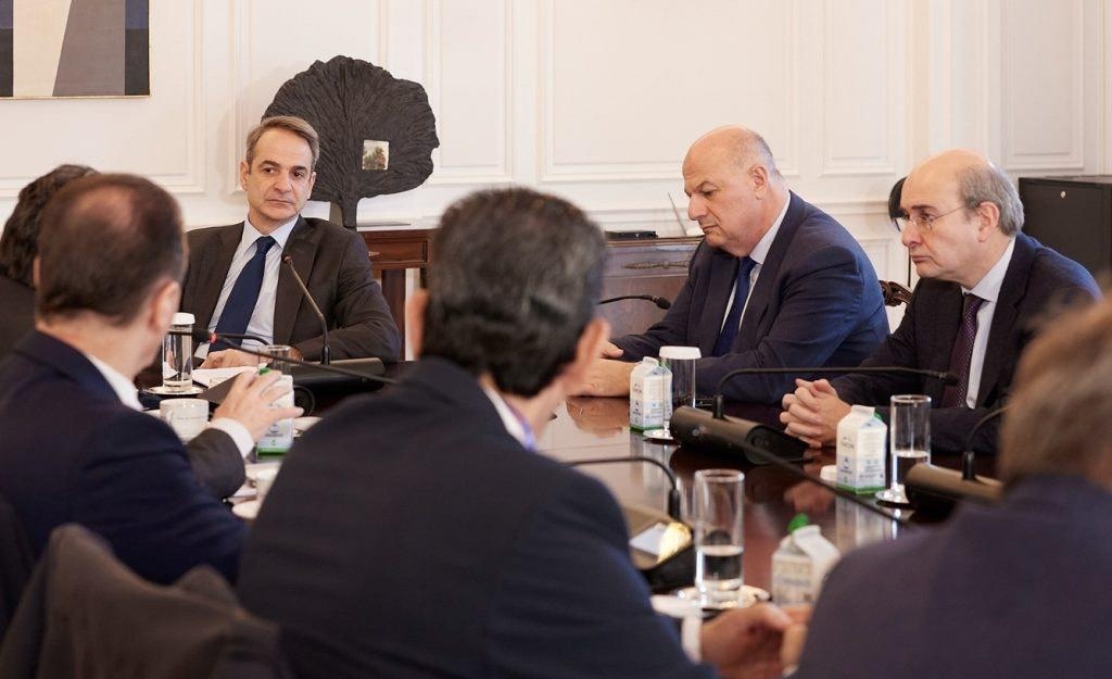 Αγρότες, Μαξίμου και «πρόθυμοι»: η πολιτική του χωραφιού, τα μπλόκα και το παρασκήνιο της συναίνεσης