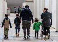 Οι ΗΠΑ τερματίζουν το πρόγραμμα οικογενειακής επανένωσης για μετανάστες από 7 χώρες