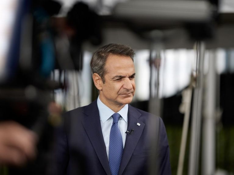 Από τη Βενεζουέλα στο Μαξίμου: Η διεθνής ατζέντα Μητσοτάκη και τα εσωκομματικά ψιθυρίσματα