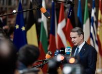 Διπλό μήνυμα Μητσοτάκη μετά τη Σύνοδο Κορυφής — Πολύπλοκες διατλαντικές σχέσεις και θετικά σχόλια Τραμπ