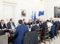 Σύσκεψη στο Μαξίμου για την ευλογιά: «Όχι» σε εμβολιασμό, «ναι» σε εφαρμογή των μέτρων βιοασφάλειας