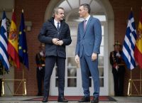 “From Madrid, Mitsotakis Sends a Signal: Greece–Spain Align on Ukraine, Middle East and the Economy”