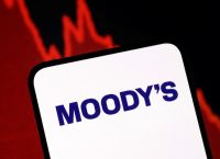 Παγκόσμια βόμβα στις αγορές: Moody’s προειδοποιεί για «τσουνάμι» χρέους το 2026
