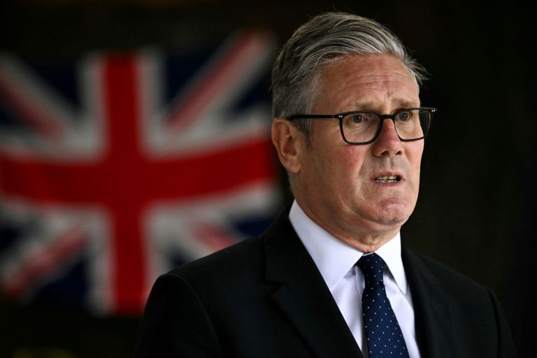 Ο Στάρμερ λέει «Όχι» στο μπλοκ μεσαίων δυνάμεων — ποντάρει σε ΗΠΑ, ΕΕ και επανεκκίνηση Κίνας