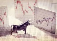 Ράλι στις τράπεζες, κόπωση στα blue chips: αγορά δύο ταχυτήτων