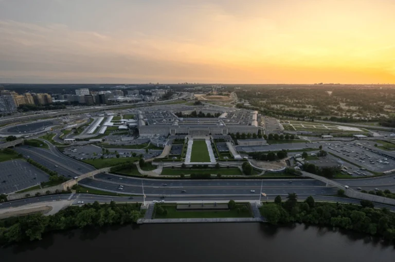 Πεντάγωνο: «Περιορισμένη στήριξη» στους συμμάχους – Προτεραιότητα η ασφάλεια ΗΠΑ και Δυτικού Ημισφαιρίου